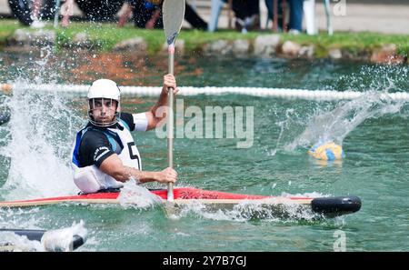 Ferrol, Spanien. 10. Juli 2011. Galizische Meisterschaft Kajak Polo Stockfoto