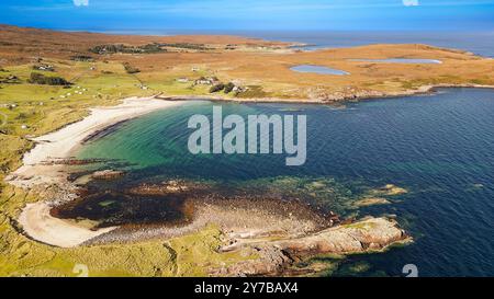 Mellon Udrigle Hamlet Highland Schottland Spätsommer beherbergt die Bucht Sandstrand und das blau grüne Meer Stockfoto