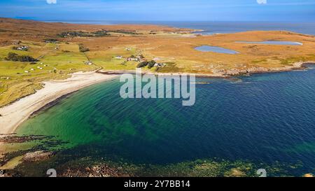 Mellon Udrigle Hamlet Highland Schottland Spätsommer die Bucht Sandstrand und das blau grüne Meer Stockfoto