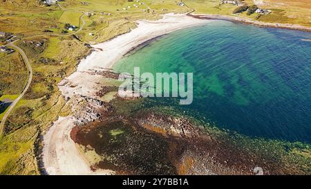 Mellon Udrigle Hamlet Highland Schottland Spätsommer der Sandstrand und das blaue grüne Meer Stockfoto