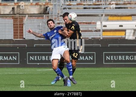 Como, Italien. September 2024. Como's Como 1907's Patrick Cutrone in Aktion während des Fußballspiels der Serie A Enilive 2024/2025 zwischen Como und Verona im Giuseppe Sinigaglia Stadion in Como, Norditalien - Samstag, 29. September 2024. Sport - Fußball. (Foto: Antonio Saia/LaPresse) Credit: LaPresse/Alamy Live News Stockfoto