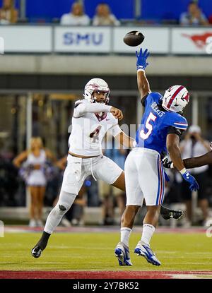 Der Quarterback DJ UIAGALEI (4) der Florida State Seminoles spielt am 28. September 2024 im Gerald J. Ford Stadium in Dallas, Texas. (Foto: Jerome Hicks/SIPA USA) Credit: SIPA USA/Alamy Live News Stockfoto