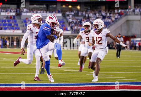 SMU Mustangs Running Back BRASHARD SMITH (1) erzielte im ersten Quartal einen Touchdown während des Spiels zwischen den Florida State Seminoles und den SMU Mustangs am 28. September 2024 im Gerald J. Ford Stadium in Dallas, Texas. (Foto: Jerome Hicks/SIPA USA) Credit: SIPA USA/Alamy Live News Stockfoto