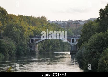 Blick auf die Architektur der Antike, des Mittelalters und der Renaissance rund um das Herz von Rom, ft. Forum Romanum, Kapitolinische Museen, Teatro di Marcello und vieles mehr Stockfoto