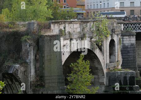 Blick auf die Architektur der Antike, des Mittelalters und der Renaissance rund um das Herz von Rom, ft. Forum Romanum, Kapitolinische Museen, Teatro di Marcello und vieles mehr Stockfoto