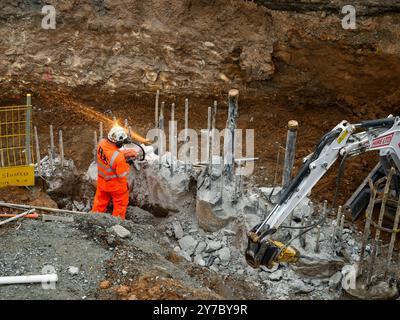 York Station Gateway Project Improvement (Baustelle und Bauindustrie, Bodenarbeiten, Kreissägen) - N Yorkshire, England, Großbritannien. Stockfoto