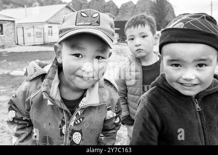 Kirgisistan, Dorf Djety-Oguz, Kinder Stockfoto