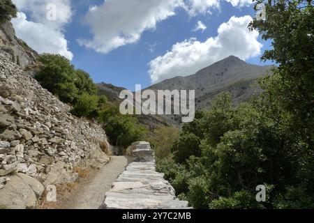 Blick auf den berühmten Wanderweg am Mt. Zas, Naxos, Griechenland Stockfoto