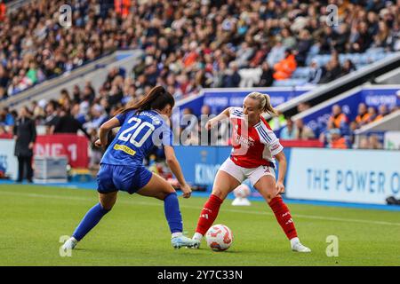 Leicester, Großbritannien. September 2024. Leicester, England, 29. September 2024: Beth Mead (9 Arsenal) auf dem Ball während des Spiels der Barclays Womens Super League zwischen Leicester City und Arsenal im King Power Stadium in Leicester, England (Natalie Mincher/SPP) Credit: SPP Sport Press Photo. /Alamy Live News Stockfoto