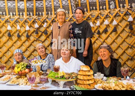 Kirgisistan, Kirchyn-Tal, Familienparty Stockfoto