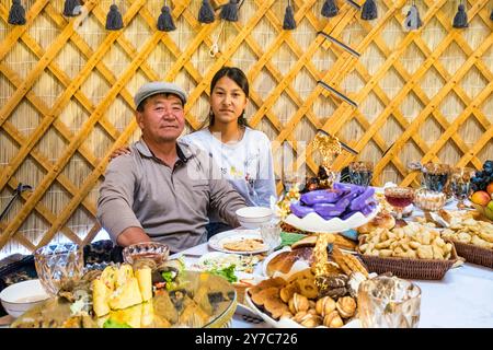 Kirgisistan, Kirchyn-Tal, Familienparty Stockfoto