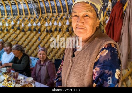 Kirgisistan, Kirchyn-Tal, Familienparty Stockfoto