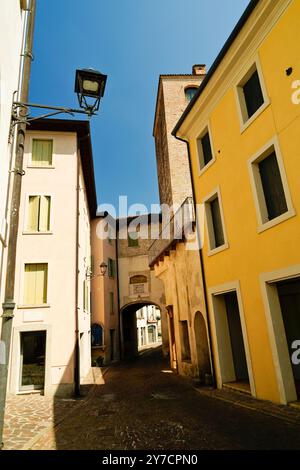 Das historische Zentrum von Conegliano Veneto in der Provinz Treviso. Veneto, Italien Stockfoto