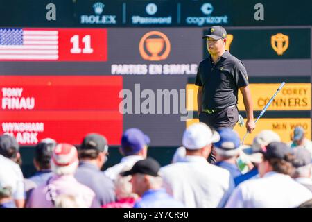 Montreal, Quebec, USA. September 2024. SI Woo Kim nähert sich dem ersten Grün während der Endrunde des Presidents Cup 2024 im Royal Montreal Golf Club. (Kreditbild: © Debby Wong/ZUMA Press Wire) NUR REDAKTIONELLE VERWENDUNG! Nicht für kommerzielle ZWECKE! Quelle: ZUMA Press, Inc./Alamy Live News Stockfoto