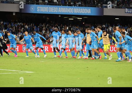 Neapel, Kampanien, ITALIEN. September 2024. Durante la partita di calcio del 29.09.2024, valevole per il campionato italiano di Serie A - 2024/25 A Napoli allo Stadio Diego Armando Maradona tra SSC Napoli vs FC Bologna. Foto: (Foto: © Fabio Sasso/ZUMA Press Wire) NUR REDAKTIONELLE VERWENDUNG! Nicht für kommerzielle ZWECKE! Stockfoto