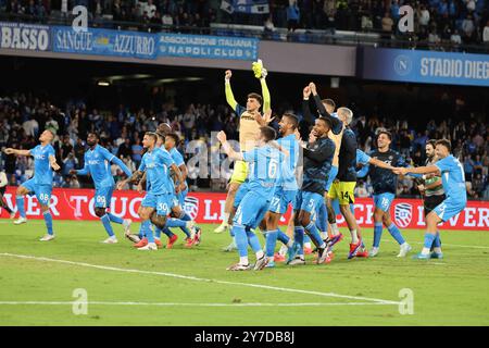 Neapel, Kampanien, ITALIEN. September 2024. Durante la partita di calcio del 29.09.2024, valevole per il campionato italiano di Serie A - 2024/25 A Napoli allo Stadio Diego Armando Maradona tra SSC Napoli vs FC Bologna. Foto: (Foto: © Fabio Sasso/ZUMA Press Wire) NUR REDAKTIONELLE VERWENDUNG! Nicht für kommerzielle ZWECKE! Stockfoto