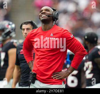 Houston, Tx, USA. September 2024. Texans Cheftrainer DeMeco Ryans während eines NFL-Spiels zwischen den Houston Texans und den Jacksonville Jaguars am 24. August 2024 in Houston. Die Texaner haben mit 24:20. (Kreditbild: © Scott Coleman/ZUMA Press Wire) NUR REDAKTIONELLE VERWENDUNG! Nicht für kommerzielle ZWECKE! Quelle: ZUMA Press, Inc./Alamy Live News Stockfoto