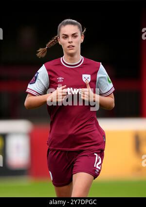 Emma Harries von West Ham United während des Spiels der Barclays Women's Super League im Chigwell Construction Stadium in Dagenham. Bilddatum: Sonntag, 29. September 2024. Stockfoto