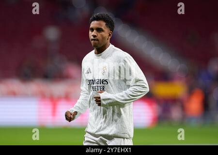 Madrid, Spanien. September 2024. Rodrygo Goes von Real Madrid CF wärmt sich vor dem Fußballspiel der La Liga EA Sports Week 8 2024/2025 zwischen Atletico Madrid und Real Madrid CF im Stadion Civitas Metropoliano auf. Endergebnis: Atletico Madrid 1: 1 Real Madrid CF Credit: SOPA Images Limited/Alamy Live News Stockfoto