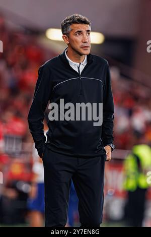 Lissabon, Portugal. September 2024. Bruno Lage (SL Benfica) wurde während des Liga-Portugal-Spiels zwischen SL Benfica und CD Santa Clara im Estadio da Luz gesehen. Finale Partitur; SL Benfica 4:1 CD Santa Clara (Foto: Maciej Rogowski/SOPA Images/SIPA USA) Credit: SIPA USA/Alamy Live News Stockfoto