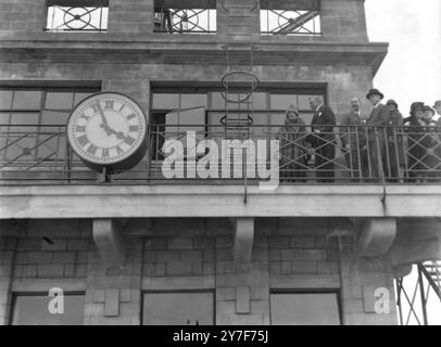 Der Kontrollturm des neuen Flughafens von Croydon Stockfoto