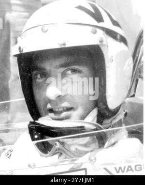 Bill Vukovoch, einer der vier besten Fahrer, der beim Indianapolis 500 Motor Race antreten wird. Mai 1969 Stockfoto