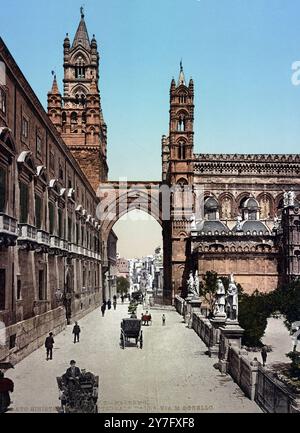 Via M. Bonello und die Kathedrale von Palermo, Sizilien, Italien, 1890 digital restaurierte Reproduktion eines Originals aus dem 19. Jahrhundert, Rekorddatum nicht angegeben / , Via M. Bonello und die Kathedrale von Palermo, Sizilien, Italien, historisch, digital restaurierte Reproduktion von einer Vorlage aus dem 19. Jahrhundert. Jahrhundert, Datum nicht angegeben Stockfoto