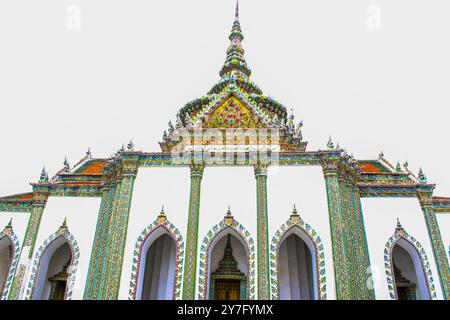 Bangkok. Der große Palast oder Königspalast (Wat Phra Kaew). Phra Wiharn Yod Kapelle. Stockfoto