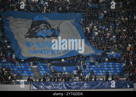 Neapel, Italien. 30. September 2024. Italien, 29. märz 2024: Fans beim italienischen Meisterschaftsspiel der Serie A 2024-2025 zwischen Neapel und Monza im Stadion Maradona, Italien (Felice de Martino/SPP) Credit: SPP Sport Press Photo. /Alamy Live News Stockfoto