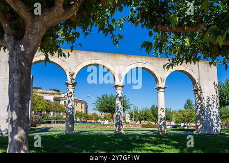 Überreste des alten Kreuzgangs der Augustiner von Palamós (Kapelle unserer Lieben Frau von Gnade), Sa Punta, Palamós, Girona, Katalonien, Spanien. Stockfoto