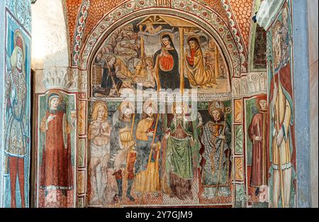 Italien Piemont Provinz Novara Orta - Insel San Giulio - Basilika San Giulio - Geburt und Heiligentheorie (Gaudenzio Ferrari, 1486 zugeschrieben): St. Sebastian, St. roch, St. Jakobus, St. Katharina von Alexandria und St. Blaise, alle verbunden mit der Tradition der Insel. Stockfoto