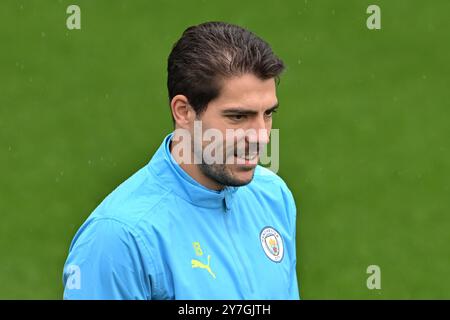 Stefan Ortega von Manchester City während des offenen Trainings in Manchester City am Etihad Campus, Manchester, Großbritannien, 30. September 2024 (Foto: Cody Froggatt/News Images) Stockfoto