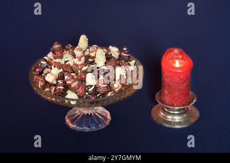 Weihnachtsschokolade in einer Schüssel Stockfoto