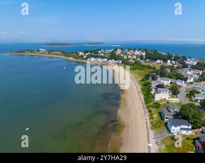 Perry Beach aus der Vogelperspektive und Wohngebiet in Great Hill in Houghs Neck, Stadt Quincy, Massachusetts MA, USA. Stockfoto