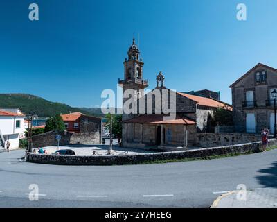 23.08.2024: Igrexa San padro, das Dorf Muros in Galicien in Spanien Stockfoto