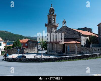 23.08.2024: Igrexa San padro, das Dorf Muros in Galicien in Spanien Stockfoto