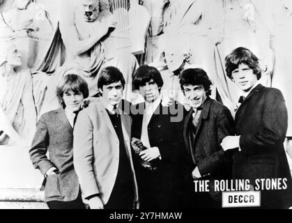 22. MAI 1964 die Rolling Stones von links nach rechts, Brian Jones, Charlie Watts, Keith Richards, Bill Wyman und Mick Jagger. London. England Stockfoto