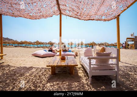 Lia Beach, wilder und freier Strand im Süden von Mykonos, Griechenland. Stockfoto