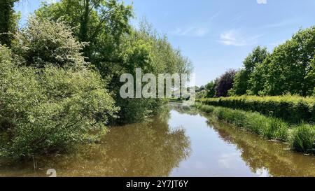 Der Kennet- und Avon-Kanal bei Hungerford. Stockfoto