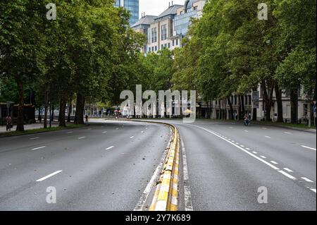 Petite ceinture oder Innenring R20 während des autofreien sonntags im Stadtzentrum von Brüssel, Belgien, 22. September 2024 Stockfoto