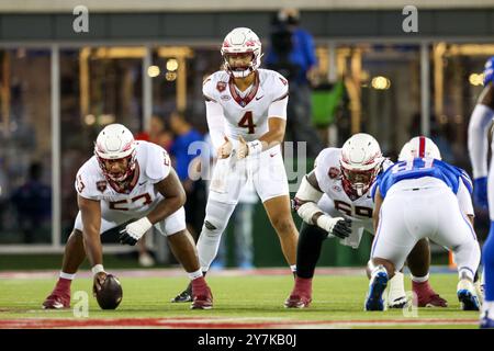 28. September 2024: Florida State Seminoles Quarterback DJ Uiagalelei (4) wartet auf den Snap während eines Spiels zwischen den Florida State Seminoles und den Southern Methodist Mustangs im Gerald J. Ford Stadium in Dallas, Texas. Freddie Beckwith/CSM Stockfoto