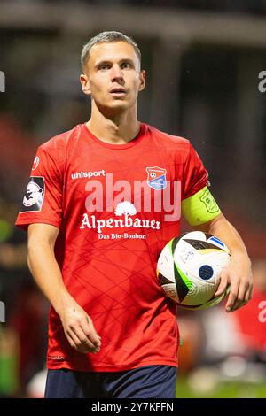 Unterhaching, Deutschland. September 2024. Unterhaching, Deutschland 27. September 2024: 3 . Liga - 2024/2025 - SpVgg Unterhaching vs. SV Sandhausen im Bild: Sebastian Maier (Unterhaching) /// DFB-Vorschriften verbieten jede Verwendung von Fotografien als Bildsequenzen und/oder Quasi-Video /// Credit: dpa/Alamy Live News Stockfoto