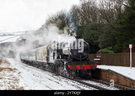 61994, der große Marquess, mit einem Personenzug auf der East Lancs Railway Stockfoto