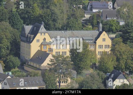 Blick von Schloss Nassau zur Freiherr-vom-Stein-Schule, Blick von oben, Blick aus der Vogelperspektive, Nassau, Rheinland-Pfalz, Deutschland, Europa Stockfoto