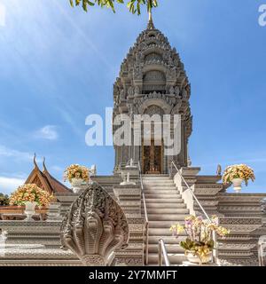 Stupa von Prinzessin Kantha Bopha, die im Alter von vier Jahren an Leukämie starb, Royal Palace, Phnom Penh, Kambodscha Stockfoto