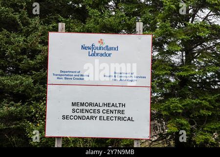 Schild für Gesundheitswissenschaften an der Memorial University am Mt. SCIO Road in St. John's, Neufundland & Labrador, Kanada Stockfoto