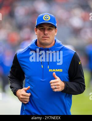 Chicago, IL, USA. September 2024. Los Angeles Rams Offensive Assistant Rob Calabrese vor dem Spiel gegen die Chicago Bears in Chicago, Illinois. Mike Wulf/CSM/Alamy Live News Stockfoto