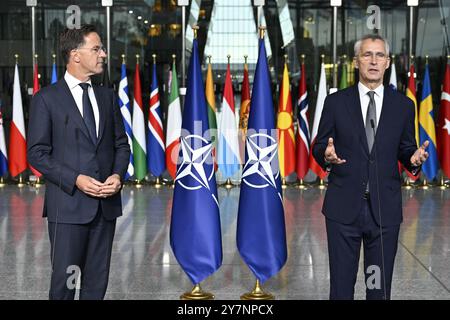 Brüssel, Belgien Oktober 2024. Der scheidende NATO-Generalsekretär Jens Stoltenberg wurde am Dienstag, den 1. Oktober 2024 im NATO-Hauptquartier in Brüssel anlässlich einer Zeremonie zum Ende der Amtszeit Stoltenbergs als NATO-Generalsekretär dargestellt. Die Zeremonien werden den Übergang zum neuen NATO-Generalsekretär, dem ehemaligen niederländischen Premierminister M. Rutte, markieren. BELGA PHOTO ERIC LALMAND Credit: Belga News Agency/Alamy Live News Stockfoto