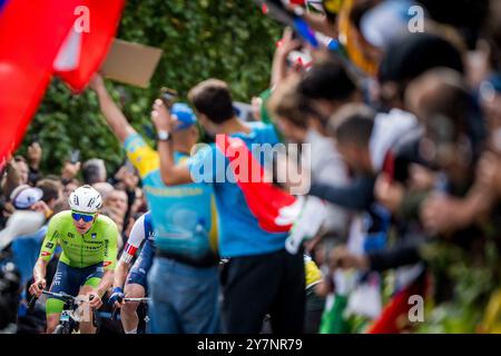 Zürich, Schweiz. September 2024. Der slowenische Tadej Pogacar wurde während des Elite-Männer-Straßenrennens 2024 bei den UCI Straßen- und Para-Cycling-Straßen-Weltmeisterschaften am Sonntag, den 29. September 2024, in Zürich, Schweiz, im Einsatz gezeigt. Die Welten finden vom 21. Bis 29. September statt. BELGA FOTO JASPER JACOBS Credit: Belga News Agency/Alamy Live News Stockfoto