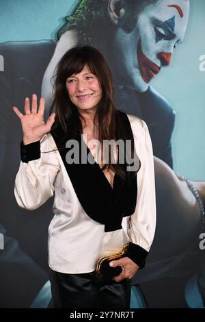 Hollywood, Kalifornien, USA 30. September 2024 Schauspielerin Catherine Keener besucht Warner Bros Pictures präsentiert die US-Premiere von Joker Folie A Deux im TCL Chinese Theatre am 30. September 2024 in Hollywood, Kalifornien, USA. Foto: Barry King/Alamy Live News Stockfoto